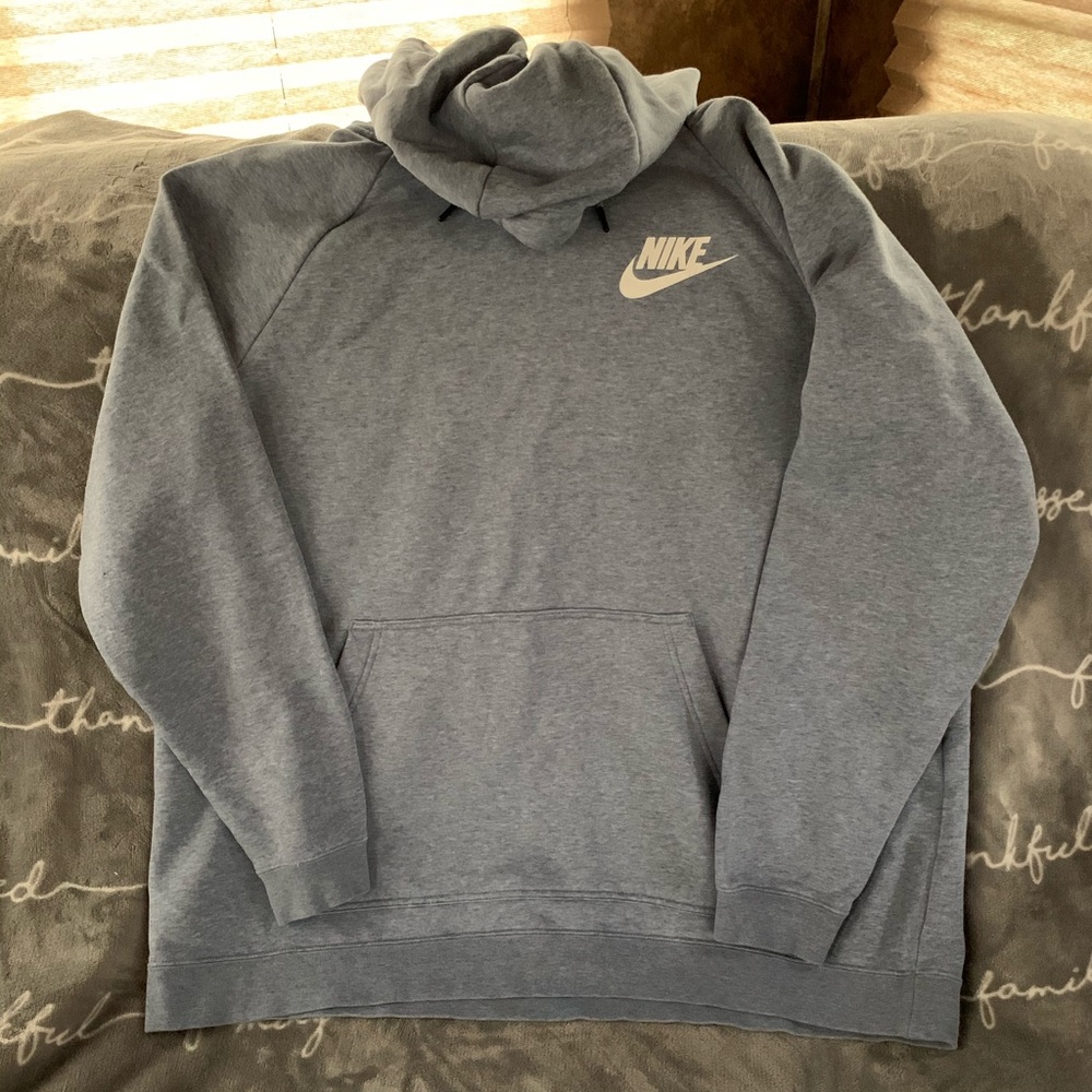 Ladies 2x Nike Hoodie